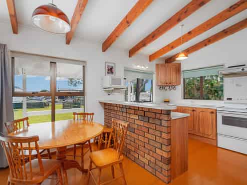 353 Tangiora Avenue, Whangapoua