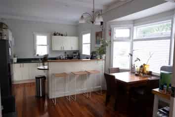 64 Gribblehirst Road, Sandringham