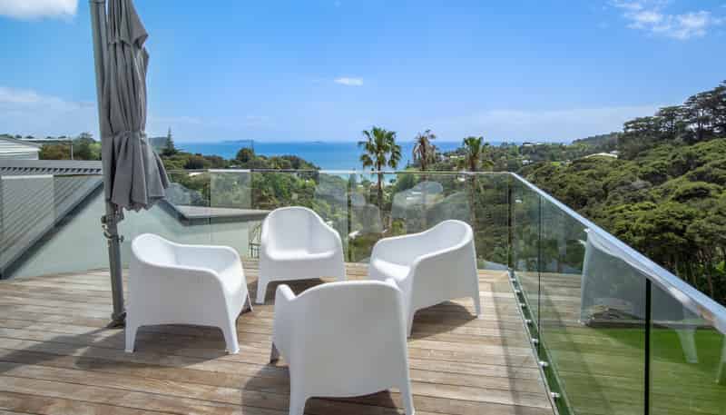 AT/4 Bay Road, Palm Beach