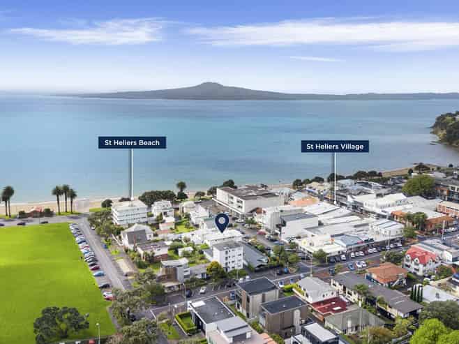 2/11 Maheke Street, St Heliers