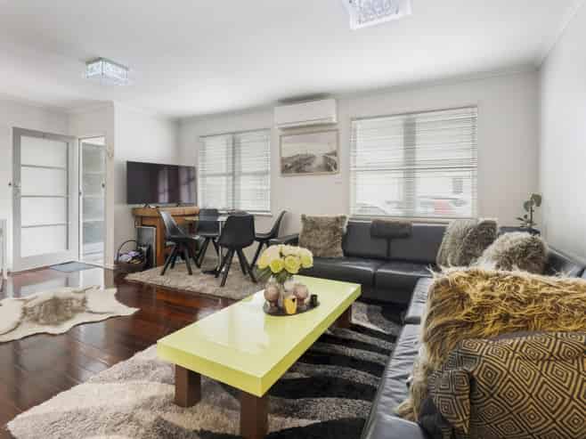 2/11 Maheke Street, St Heliers