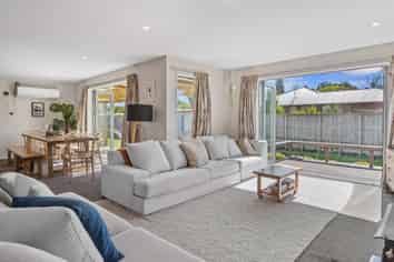 2 Stonebridge Lane, Oxford