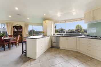 7 Ashbury Street, Stoke