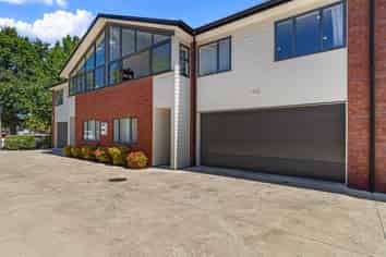 2/15 Cook Street, Hamilton East