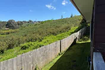 3/198 Don Buck Road, Massey