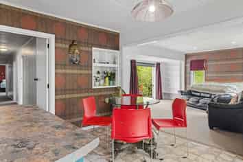 1711 State Highway 4, Aria