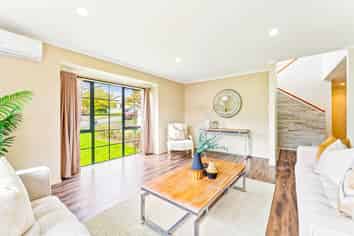 8 Clemows Lane, Albany