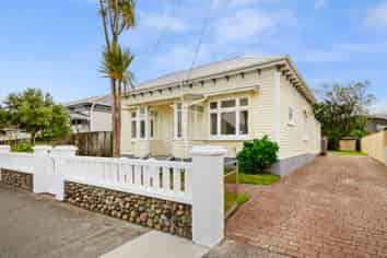 21 Nelson Street, Petone
