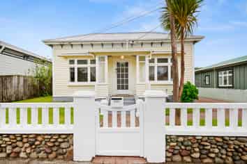 21 Nelson Street, Petone