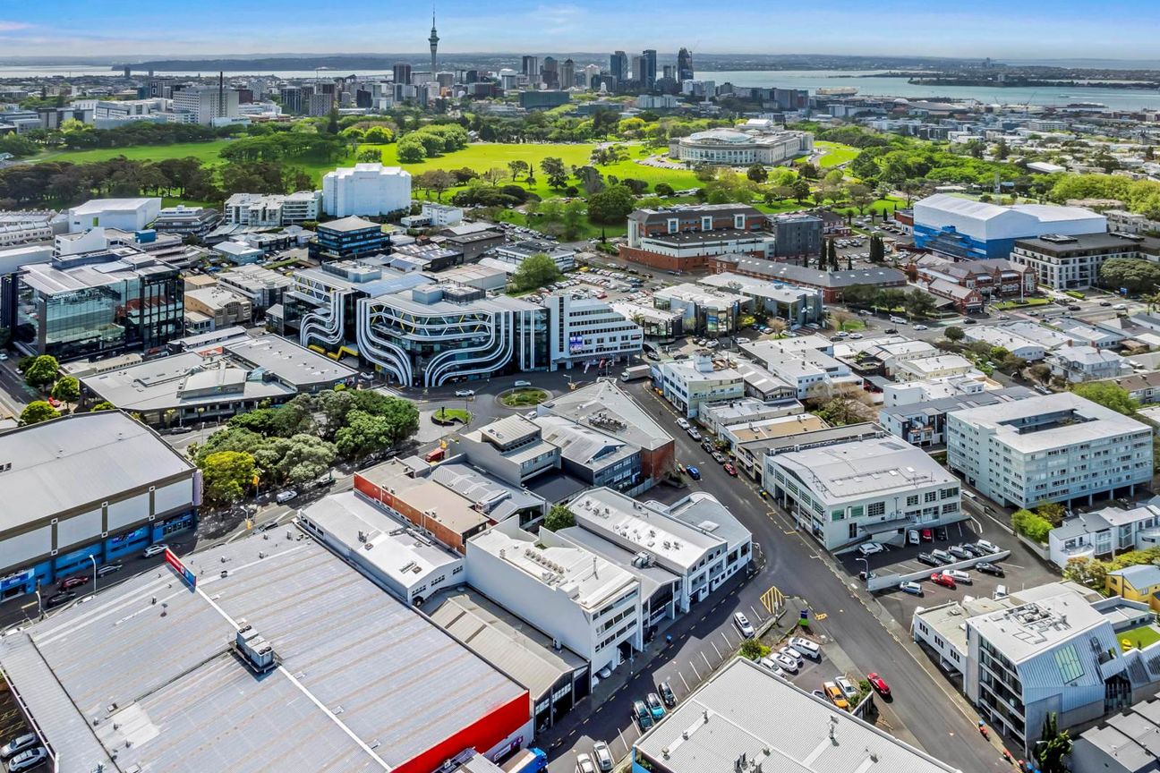 STRATEGIC NEWMARKET INVESTMENT - Ansicht 4