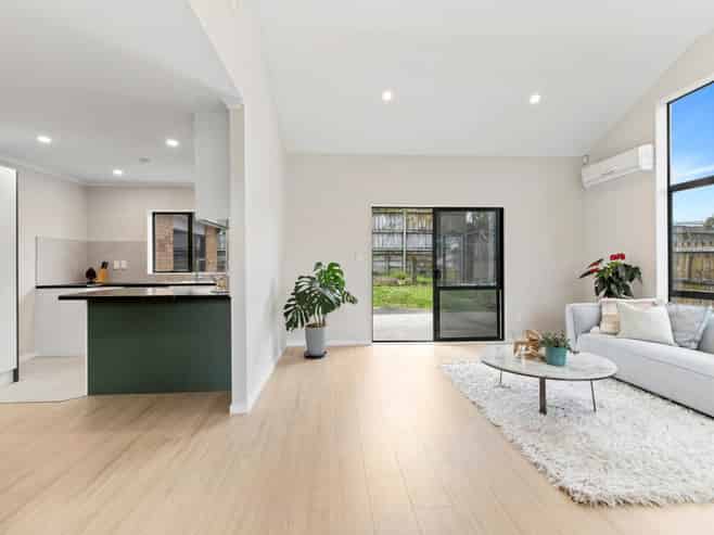 5 Whetstone Road, Flat Bush