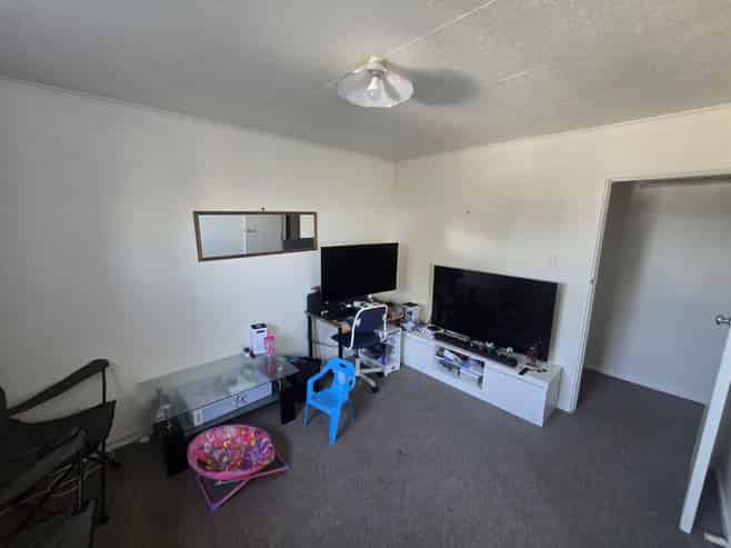 2/84 MItchell Street , Brooklyn