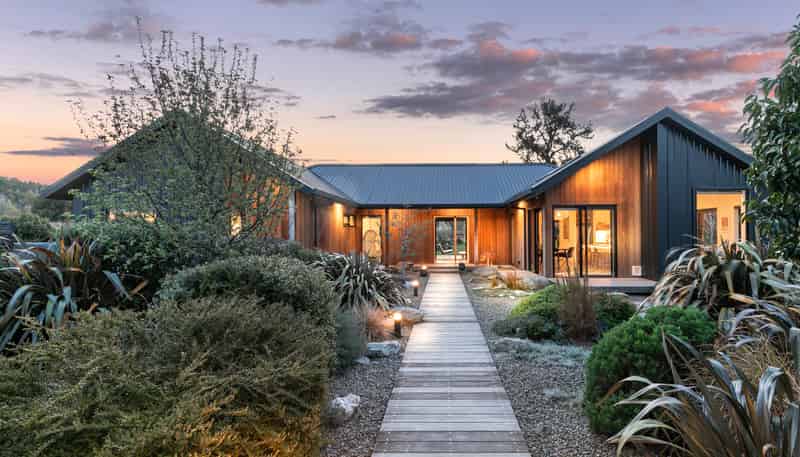 5 Loach Road, Hawea Flat