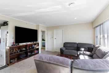 4/8 Maunu Road, Papatoetoe