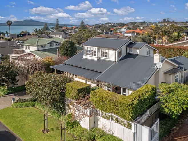 13 Cameron Street, Takapuna