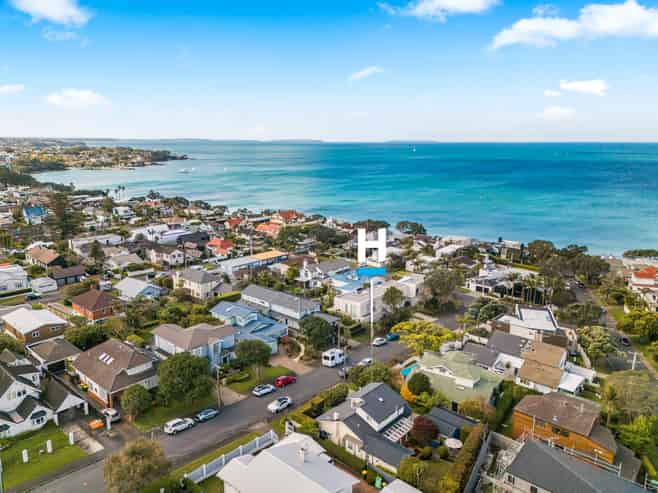 13 Cameron Street, Takapuna