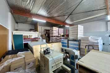 162M² WAREHOUSE - MT ROSKILL

