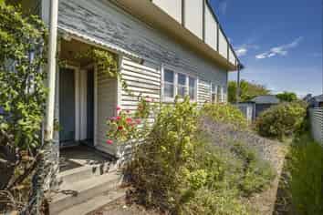 700 Tamatea Street, Mahora