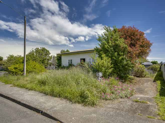 700 Tamatea Street, Mahora