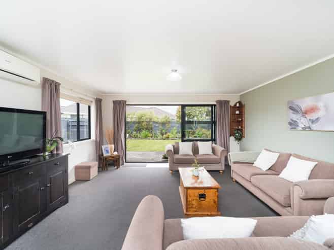 14C Rata Street, Roslyn