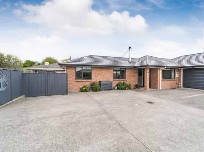 14C Rata Street, Roslyn