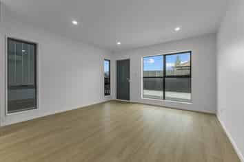 19B Bowater Place, Manurewa