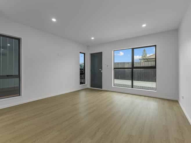 19B Bowater Place, Manurewa