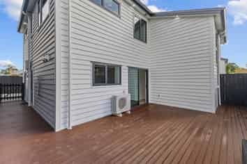 19B Bowater Place, Manurewa