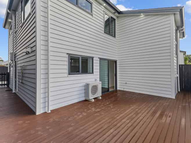 19B Bowater Place, Manurewa