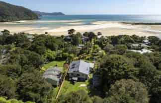 81 Awaroa Inlet, Awaroa