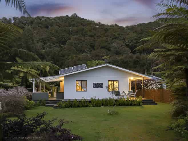 81 Awaroa Inlet, Awaroa