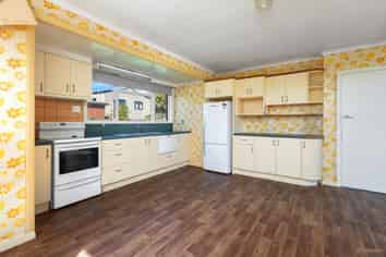 60 Pacific Street, Waimataitai