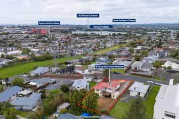 10 Young Road, Mount Wellington