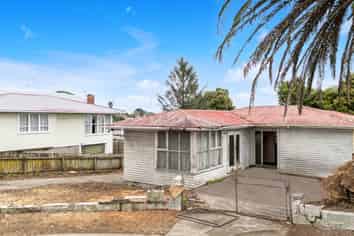 10 Young Road, Mount Wellington