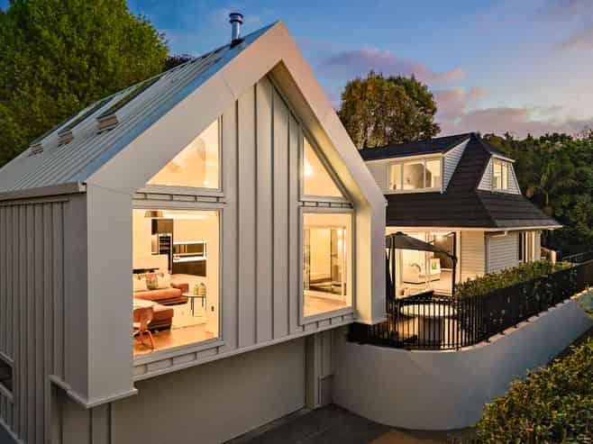 34 Dingle Road, St Heliers