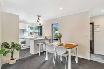 1 Loader Place, Tawhero