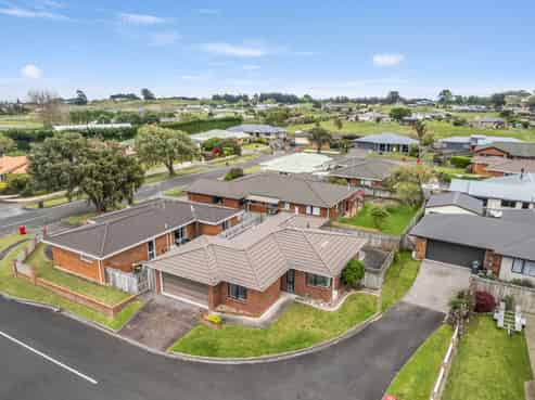 1 Loader Place, Tawhero