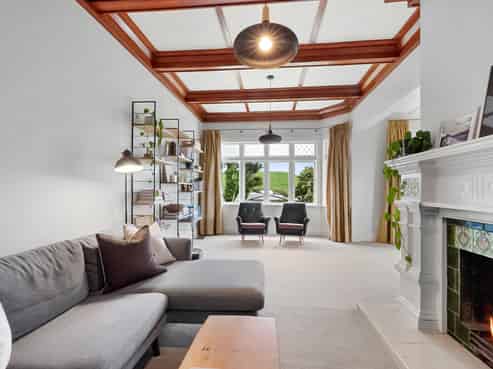 533 Devon Street West, Blagdon