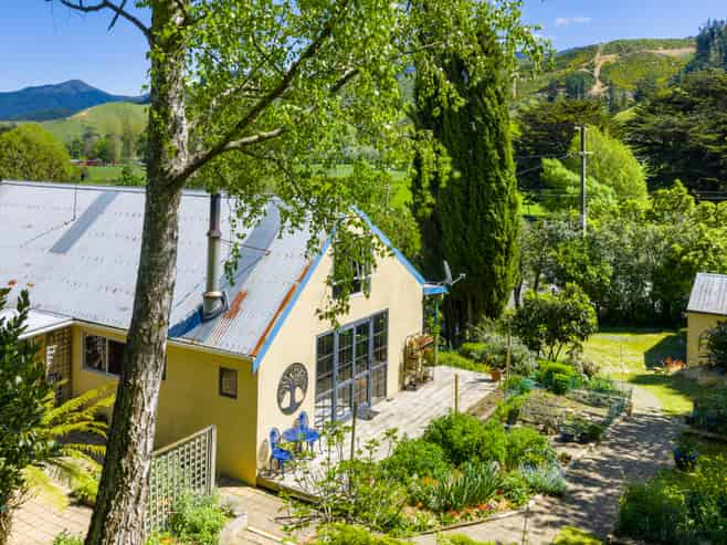 525 State Highway 1, Picton