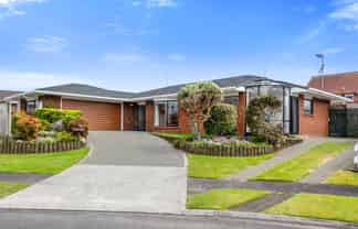 9 Boulevard Drive, Merrilands
