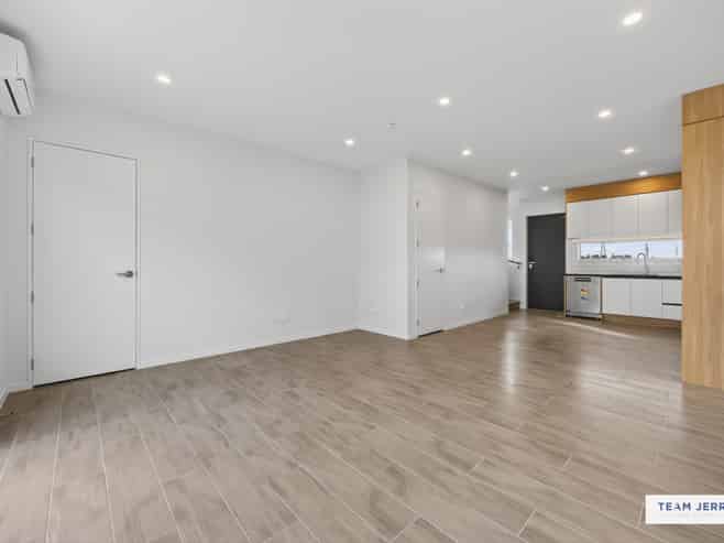 6 Longview Oak Lane, Rosehill