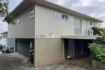 2/100 Aberdeen Road, Campbells Bay