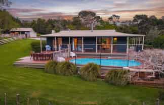 191 Valley Road, Waimauku