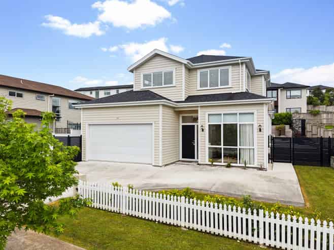 135 Ormonde Drive, Silverdale