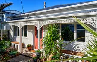 297 Mansfield Street, Newtown