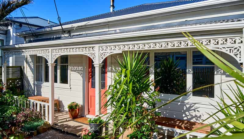 297 Mansfield Street, Newtown