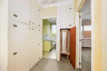 300 Highcliff Road, Highcliff