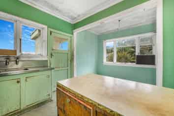 300 Highcliff Road, Highcliff