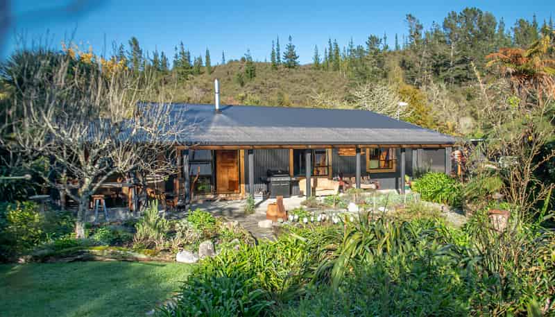 1041 Collingwood-Bainham Main Road, Collingwood