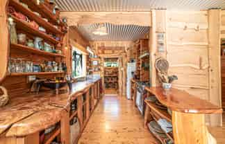 1041 Collingwood-Bainham Main Road, Collingwood